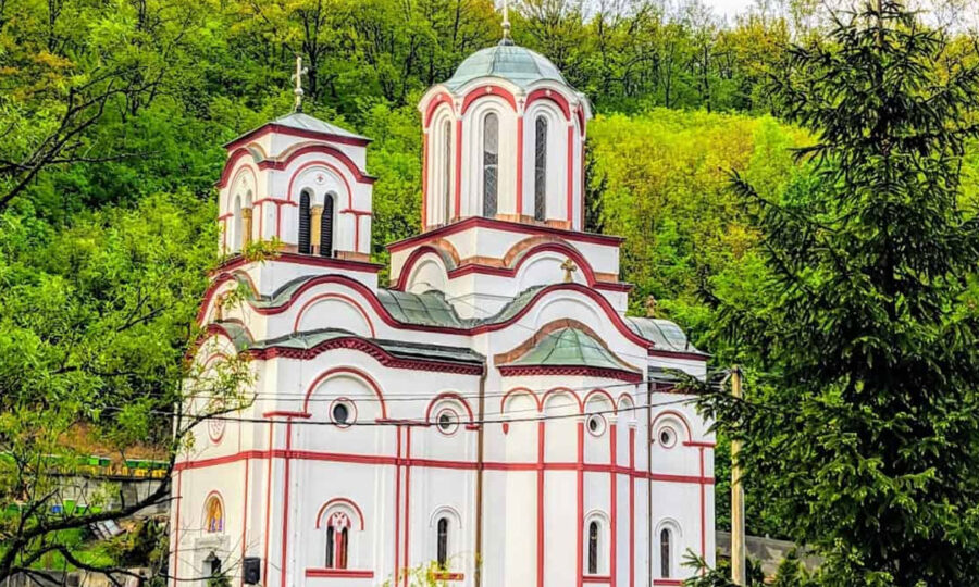 Манастир Тумане