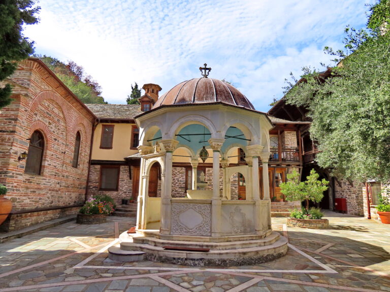 Манастир Кутлумуш