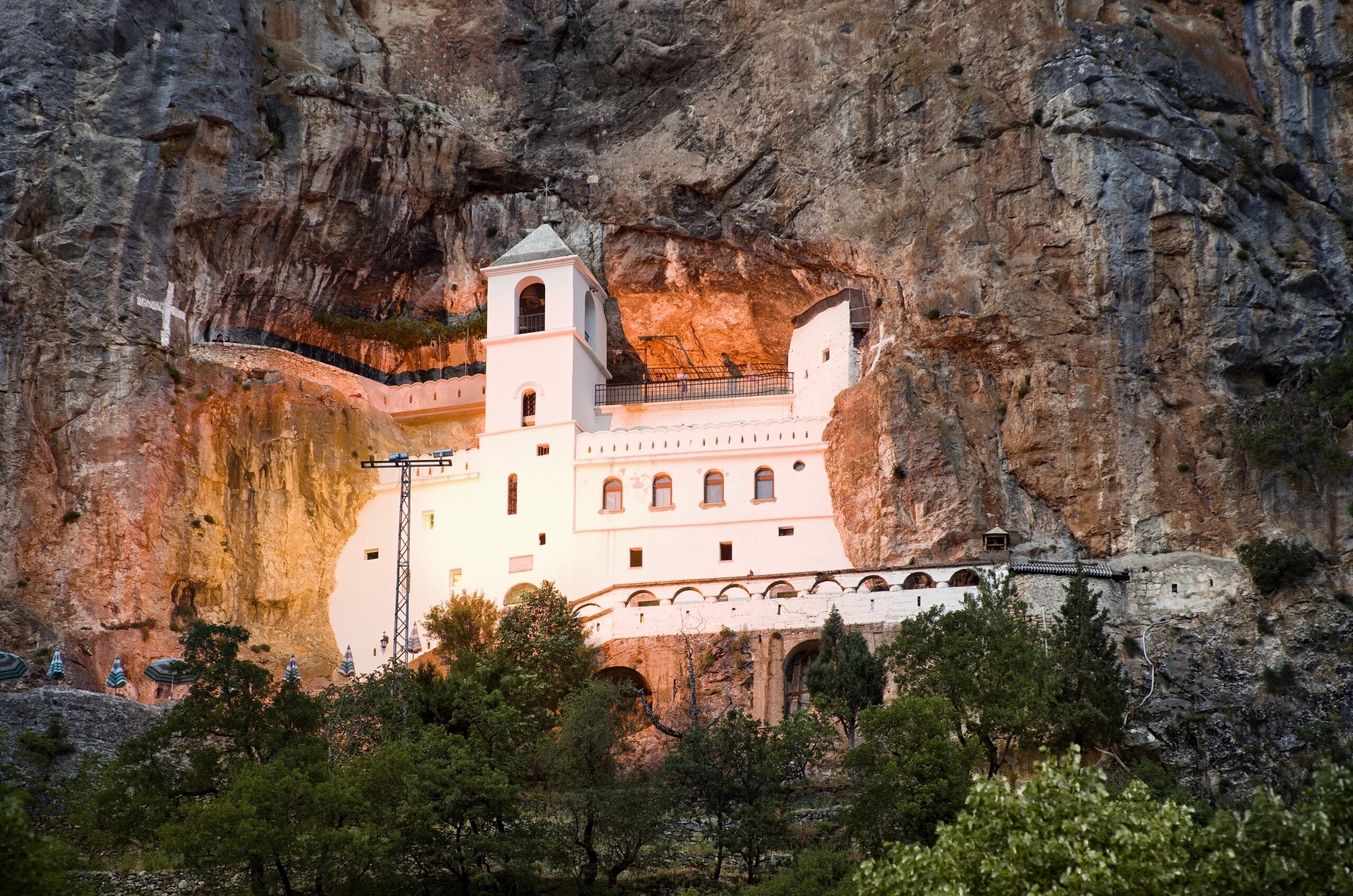 Manastir Ostrog